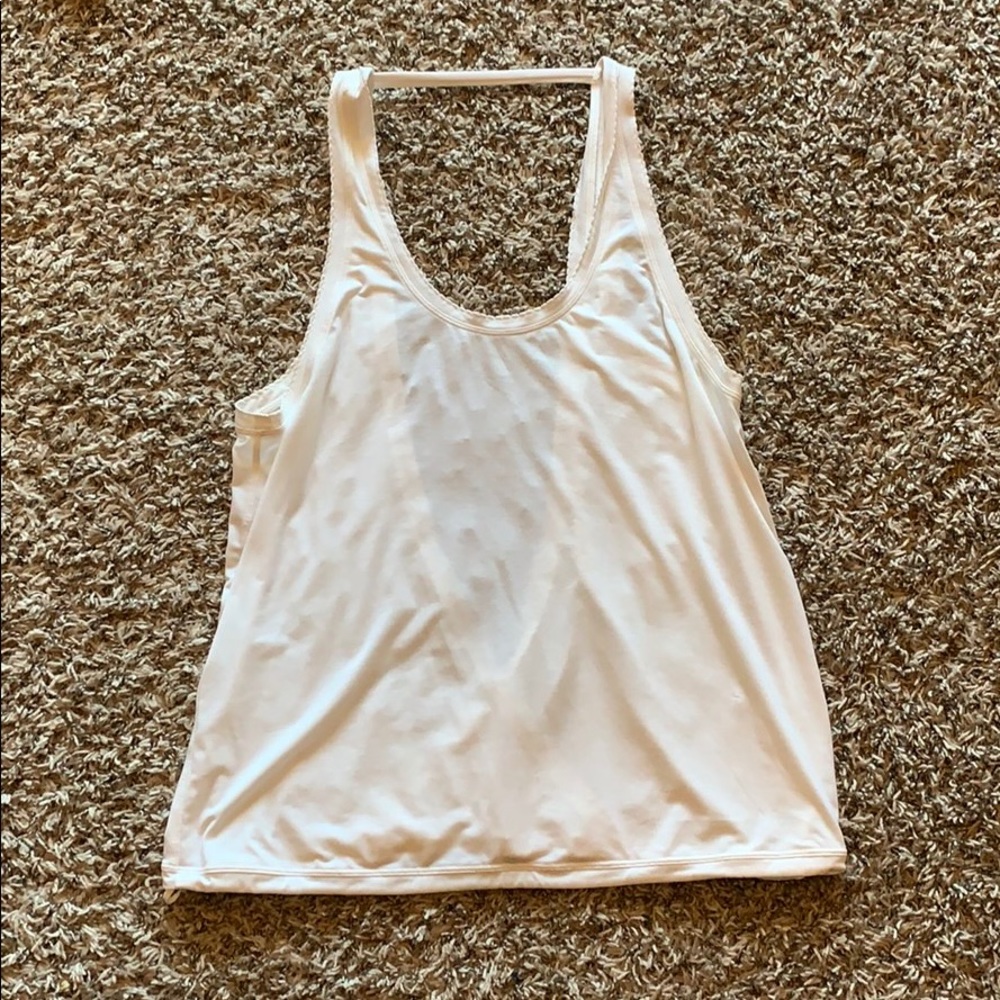 Lululemon top